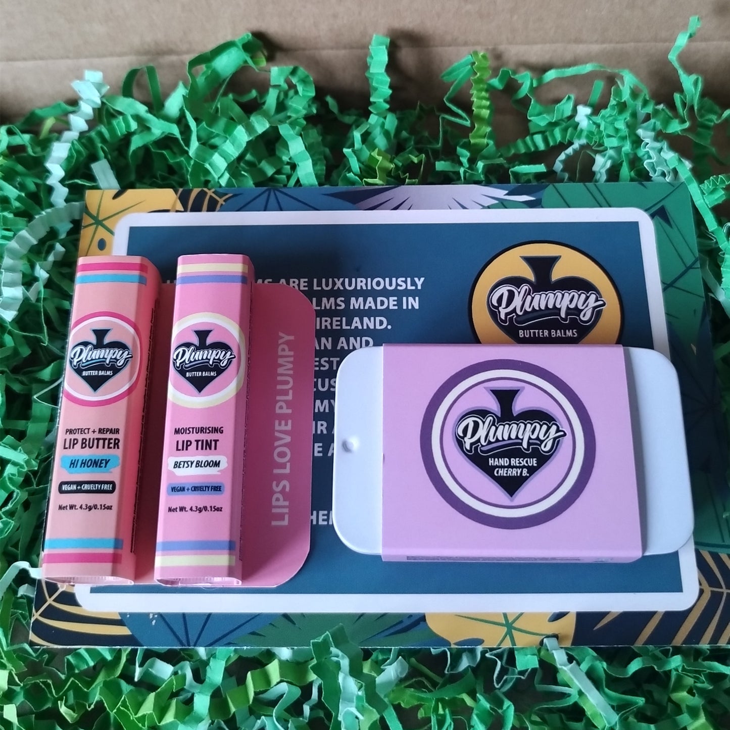 An Extra Hand & Lip Gift Box